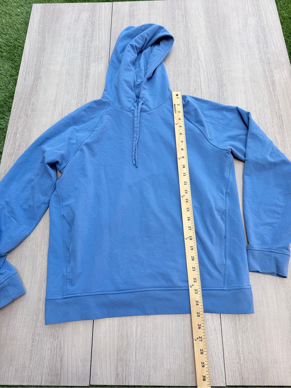 lululemon athletica Men's Light Blue Crewneck Hoodie